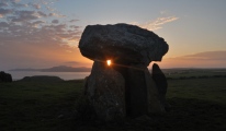 Click for full size image of Carreg Samson, Abercastle (PID:80031) Carreg Samson, Abercastle