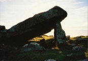 Click for full size image of Coetan Arthur Dolmen (PID:129589) Coetan Arthur Dolmen