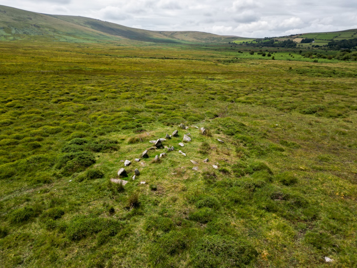 Click for full size image of Bedd yr Afanc (PID:274899) Bedd yr Afanc
