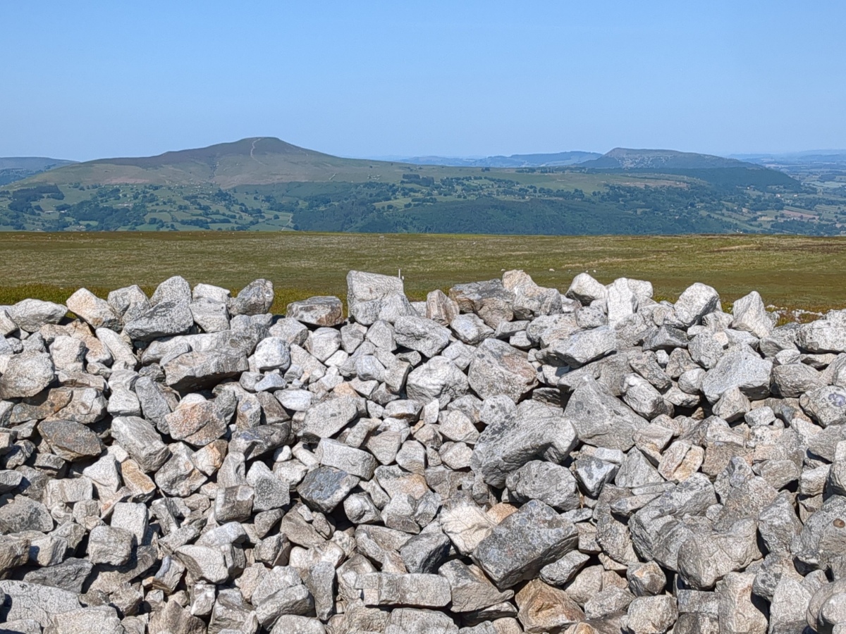 Click for full size image of Mynydd Pen-cyrn Barrow Cemetery (PID:258979) Mynydd Pen-cyrn Barrow Cemetery