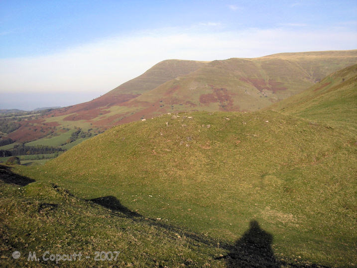 Bwlch Bach a'r Grib cairns (PID:34661) Bwlch Bach a'r Grib cairns
