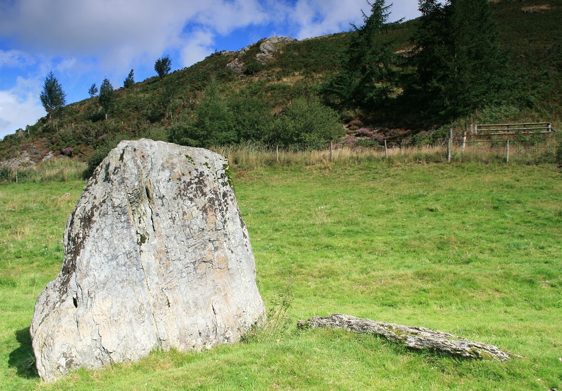 Cwm y Saeson Standing Stone