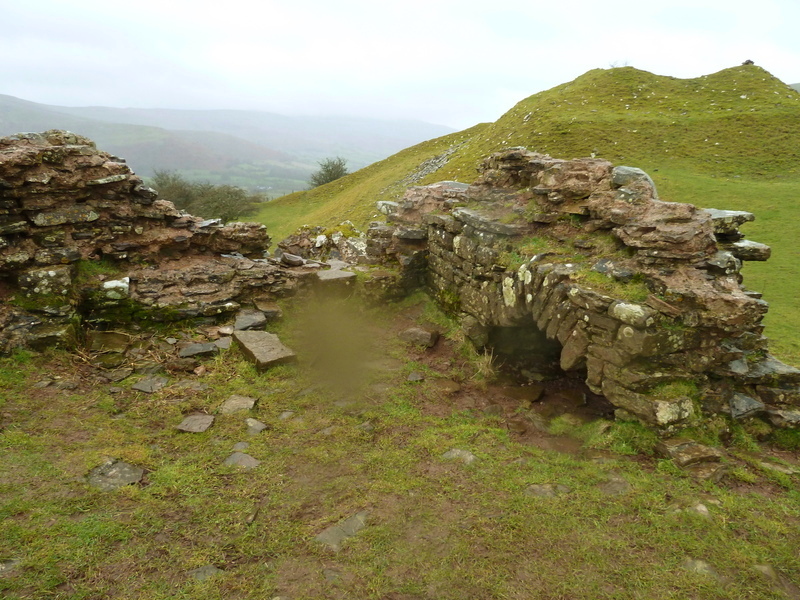 Click for full size image of Castell Dinas (PID:147796) Castell Dinas