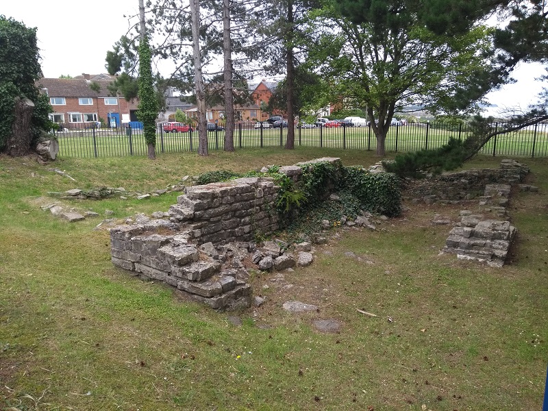 Click for full size image of St Barruc's Holy Well (Barry Island) (PID:199797) St Barruc's Holy Well (Barry Island)
