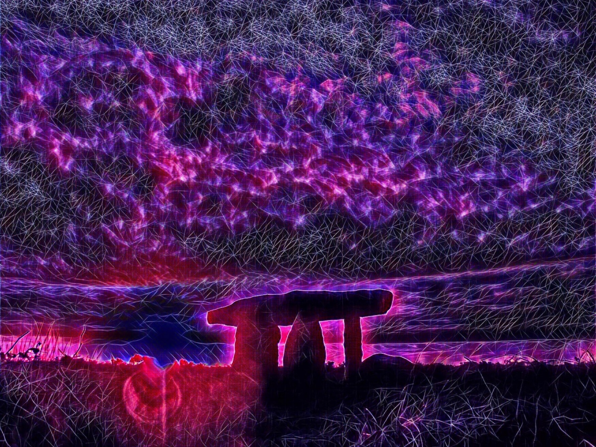 Click for full size image of Lanyon Quoit (PID:292912) Lanyon Quoit