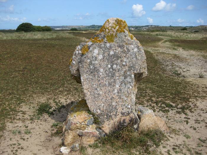 Broken Menhir, The