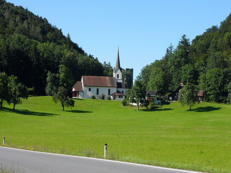 Click for full size image of Kultstein Kirche St. Arbogast (PID:128334) Kultstein Kirche St. Arbogast
