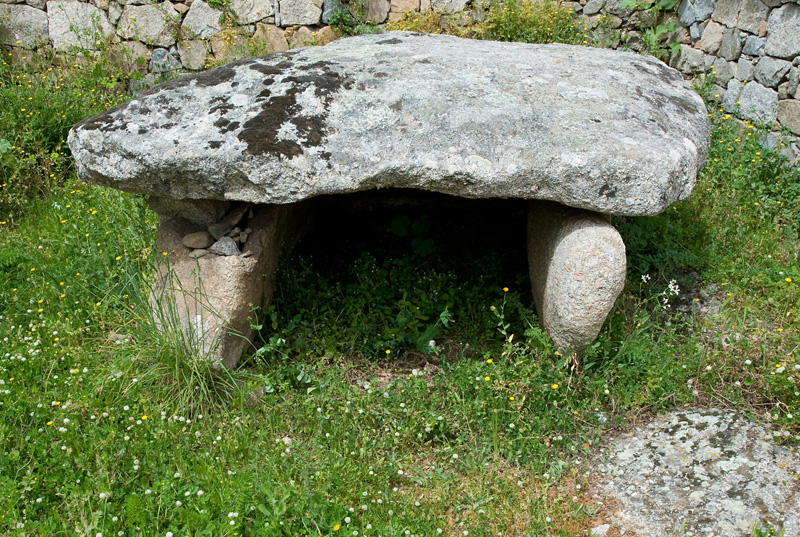 Click for the gallery page to add comments and vote (PID:148797) Alzoledda Dolmen