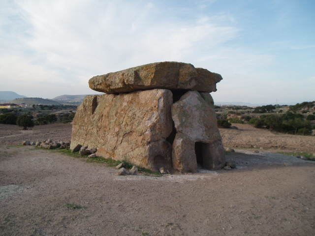 Sa Coveccada Dolmen