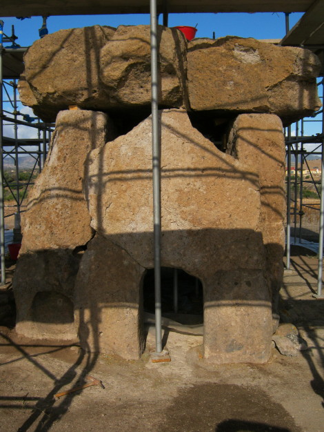 Sa Coveccada Dolmen