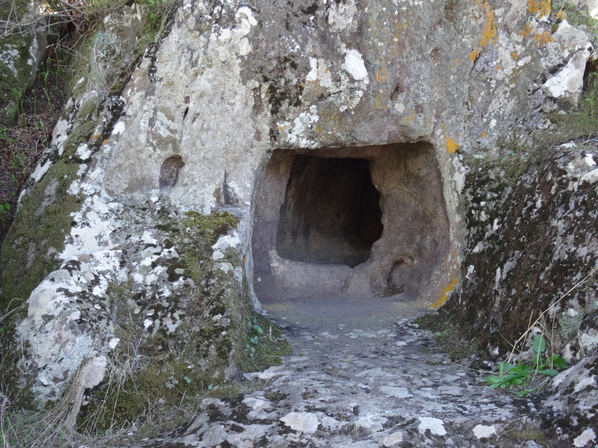 Click for the gallery page to add comments and vote (PID:289815) Santa Barbara Domus de Janas