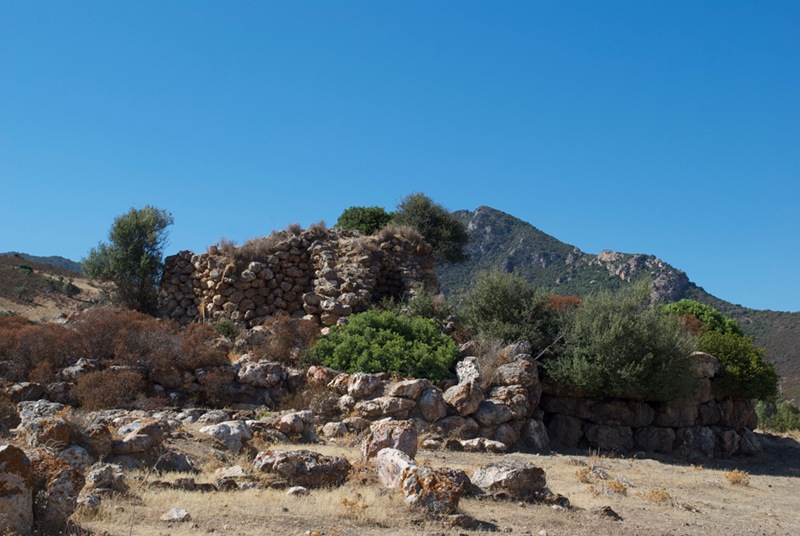 Click for full size image of S'Omu 'e s'Orku Nuraghe (PID:92569) S'Omu 'e s'Orku Nuraghe