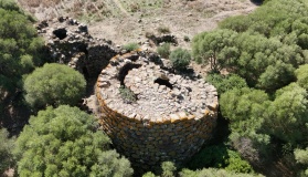 Santa Barbara Nuraghe (Villanova Truschedu)