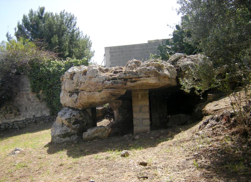 Dolmen di Avola 