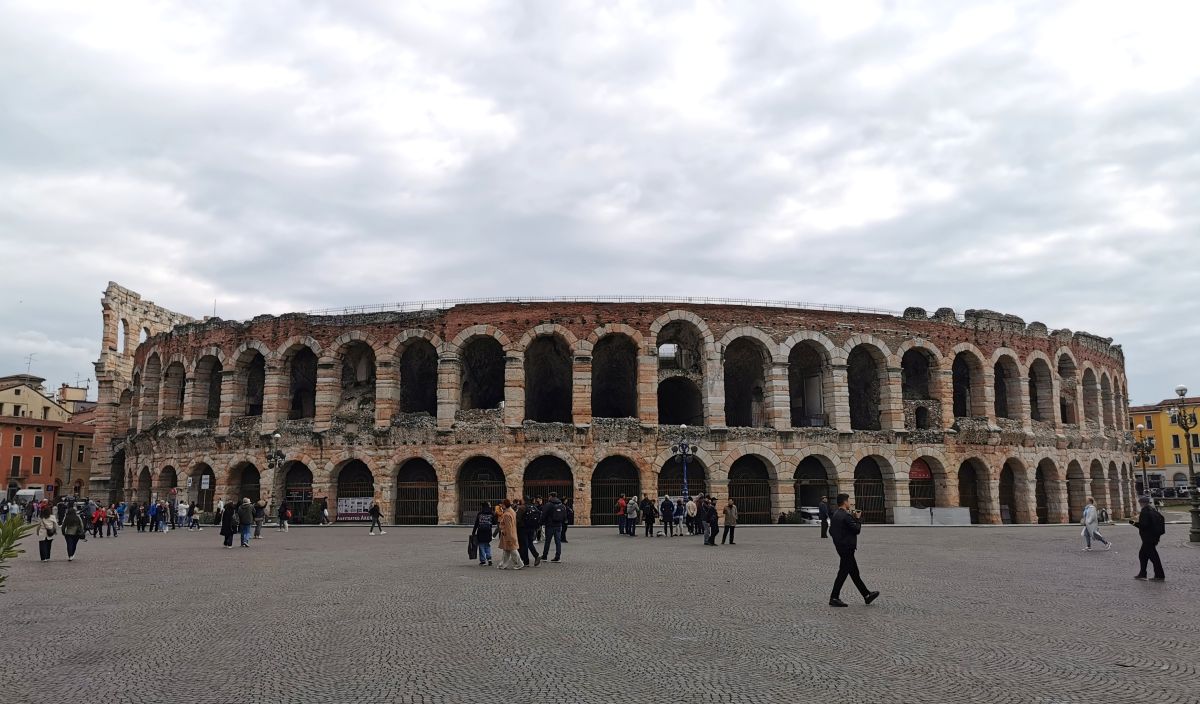 Click for the gallery page to add comments and vote (PID:287450) Arena di Verona