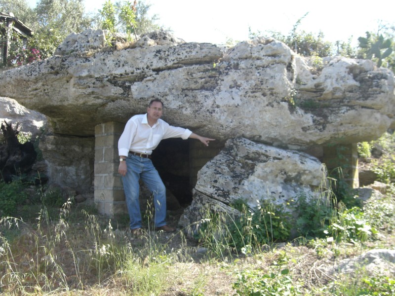 Dolmen di Avola