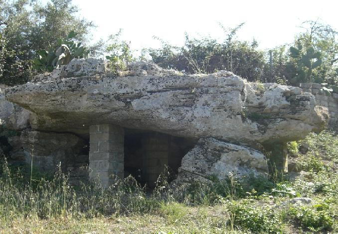 Dolmen di Avola