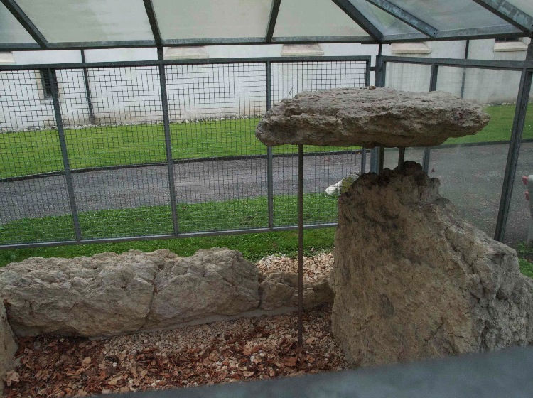 Click for the gallery page to add comments and vote (PID:40896) Laufen Dolmen