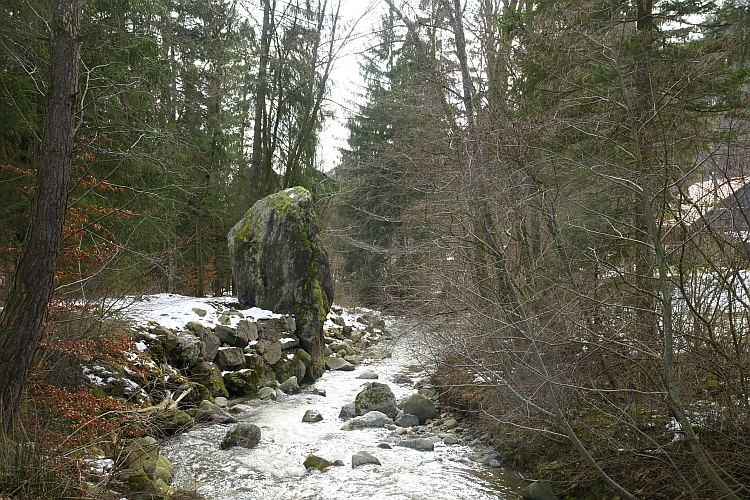 Click for the gallery page to add comments and vote (PID:104427) Menhir La Roche
