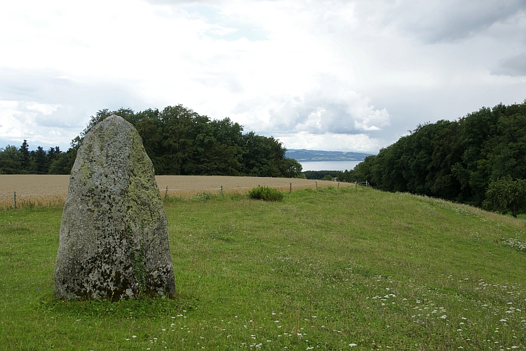 Vauroux Menhir