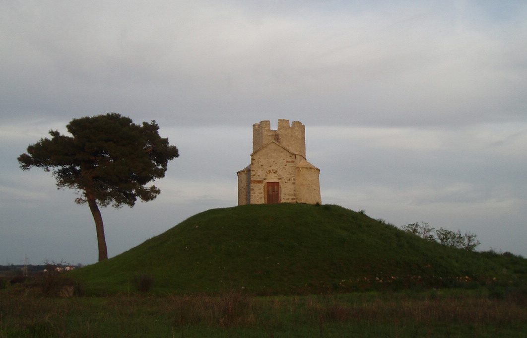 Pradhulje TumulusCovered by 11th Century Saint Nicholas Church. This has not been explored at this time. This tumulus lies between small town of Nin and Zadar.