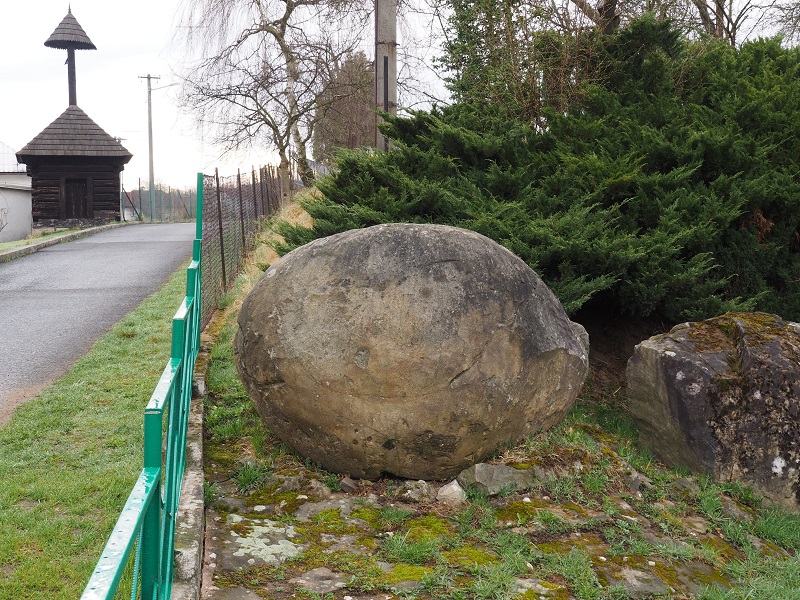 Vidče Stone Spheres