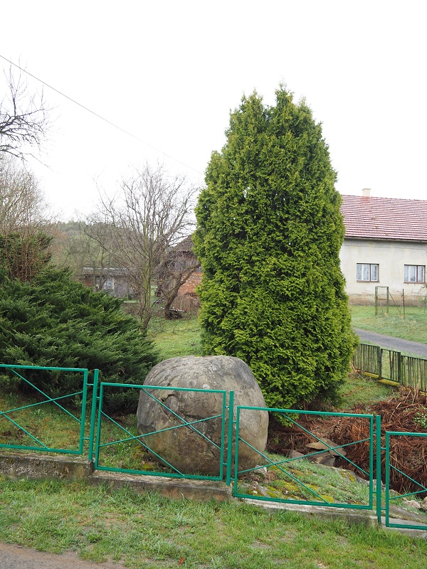 Vidče Stone Spheres