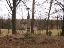 Nadějkov stone cross