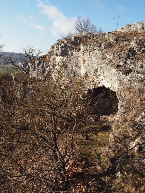Děravá Cave