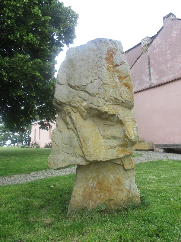 Mělník Modern Menhir