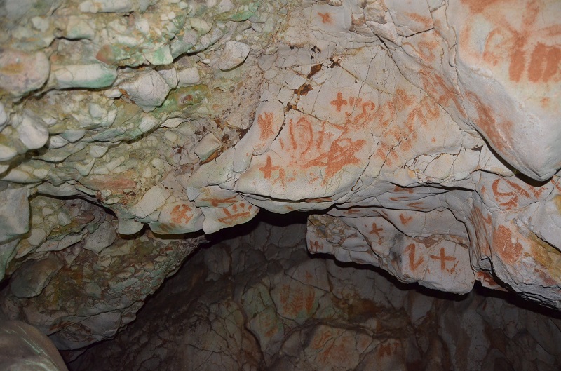 Rock art in Romania near the Danube river. Chindiei 2 Cave.

