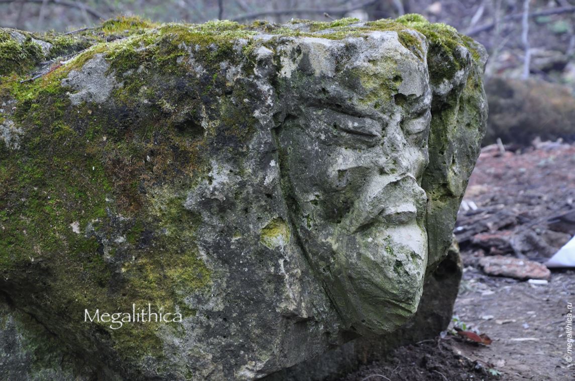 Stone idol Moscow river