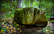 Stone idol Moscow river - PID:195737