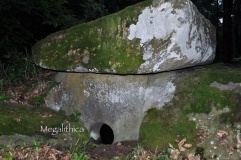 Dolmen Solо́niki ridge 1