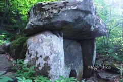 Dolmen Solо́niki ridge 2