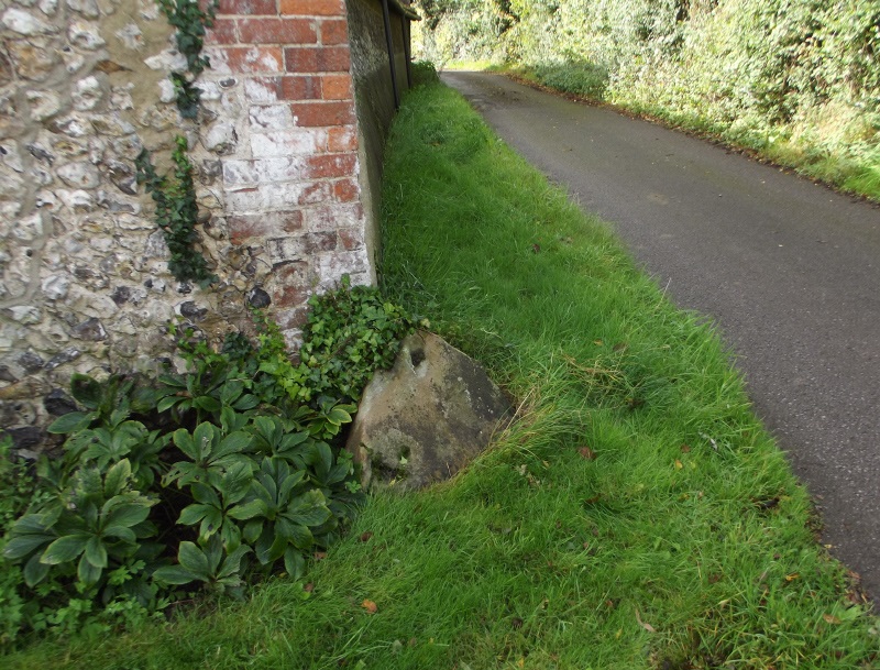Click for the gallery page to add comments and vote (PID:171239) Great Missenden Puddingstone