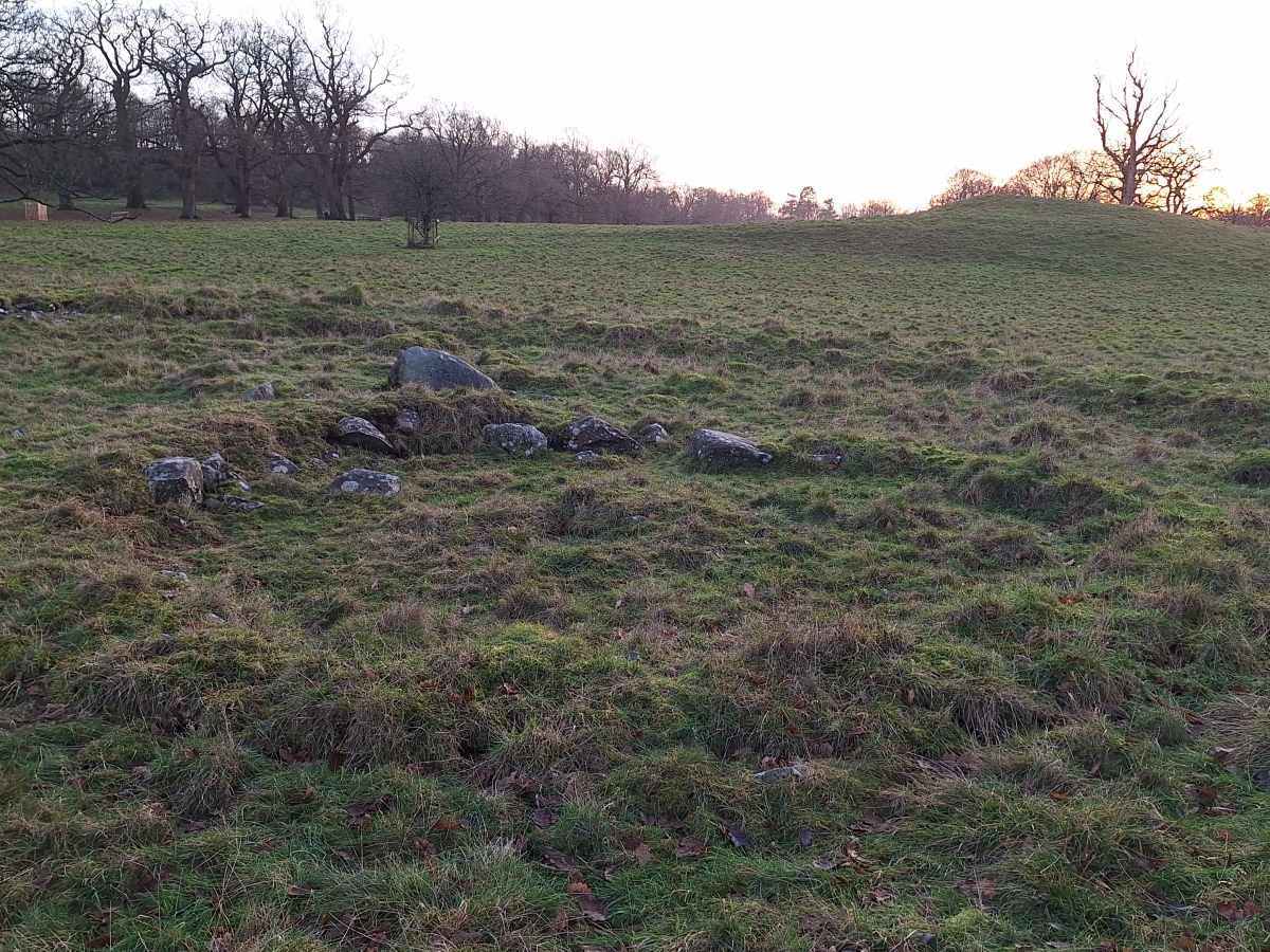 Leven's Park ringcairn