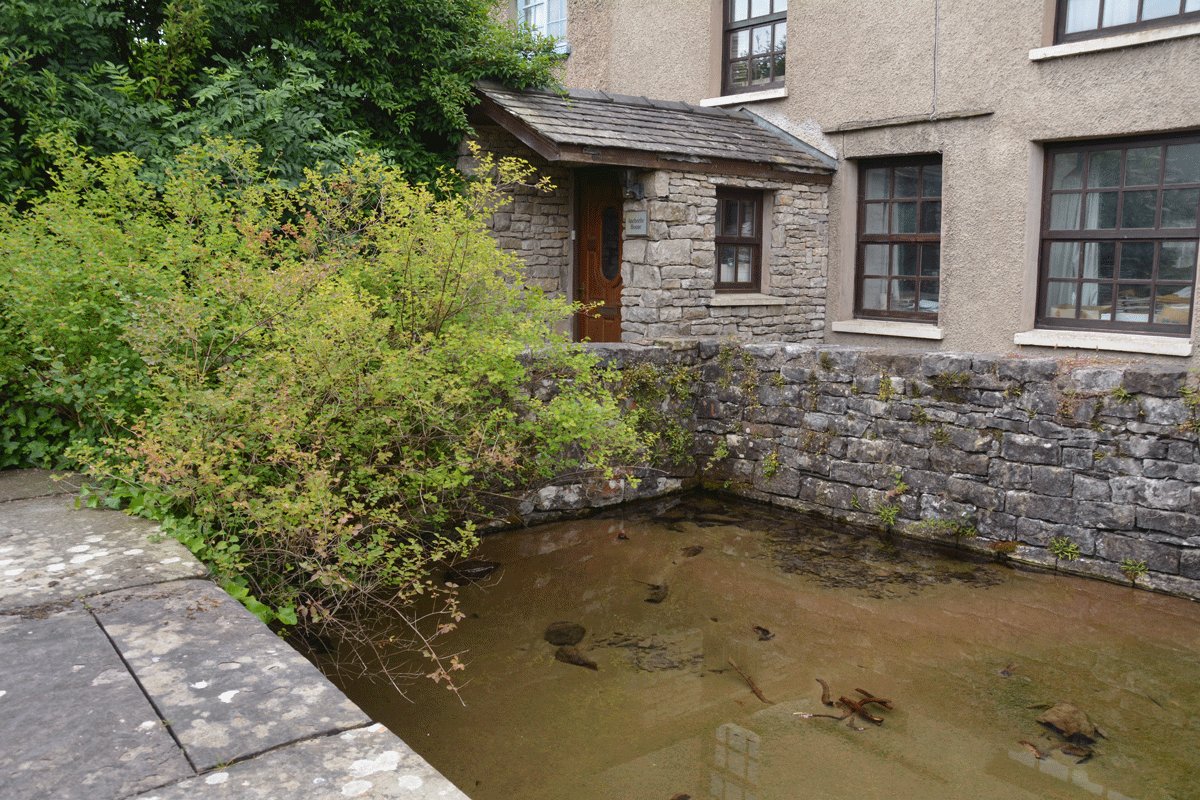 Click for the gallery page to add comments and vote (PID:243872) Anchorite Well (Kendal)
