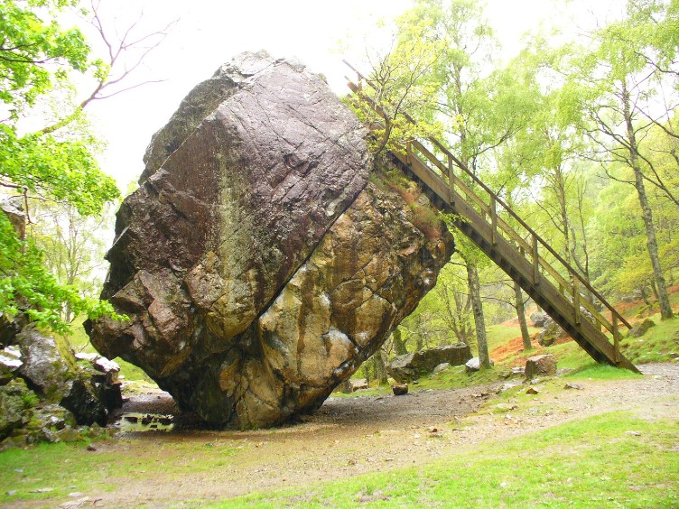 Bowder Stone