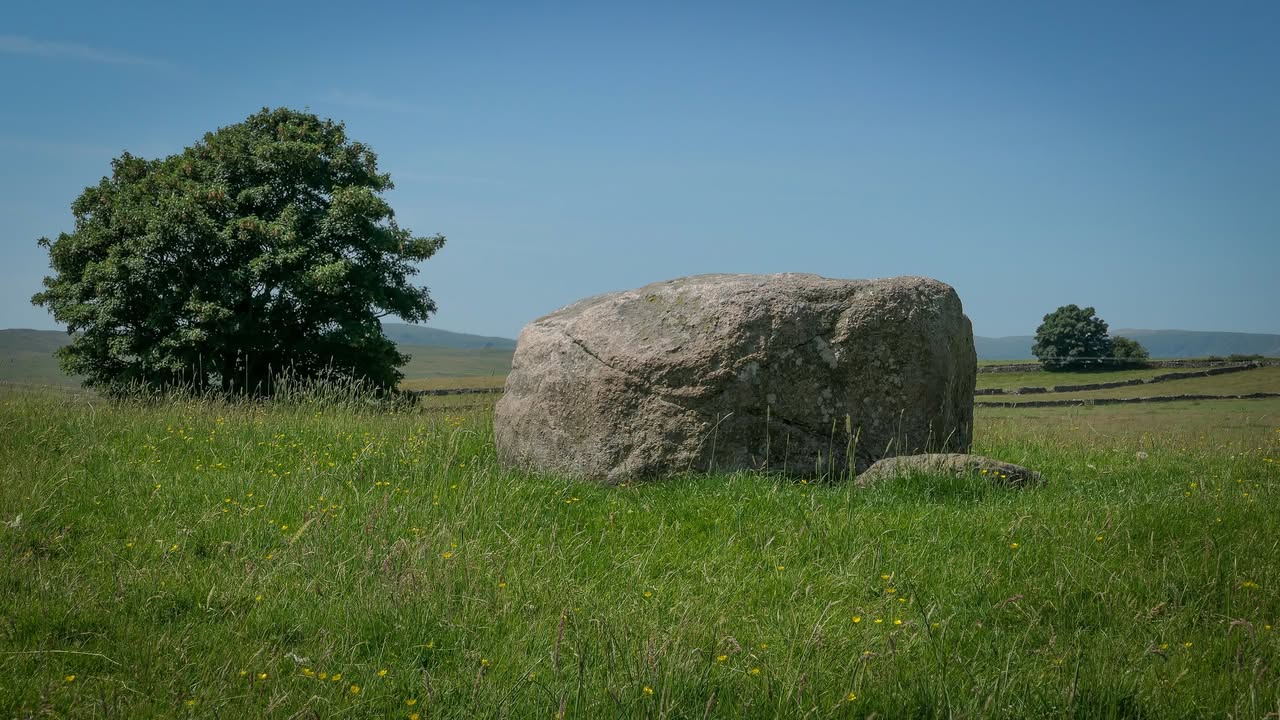 Click for the gallery page to add comments and vote (PID:306791) The Giant's Foot (Cumbria)