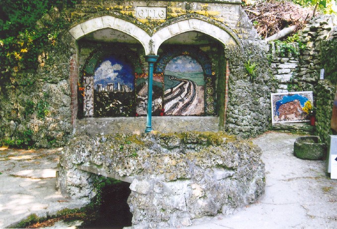 Click for the gallery page to add comments and vote (PID:39830) Upwey Wishing Well
