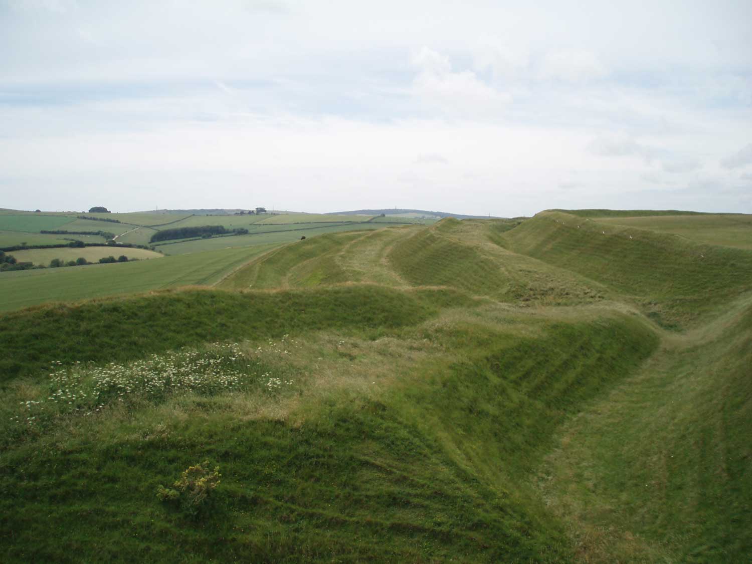 Click for the gallery page to add comments and vote (PID:32006) Maiden Castle (Dorset)