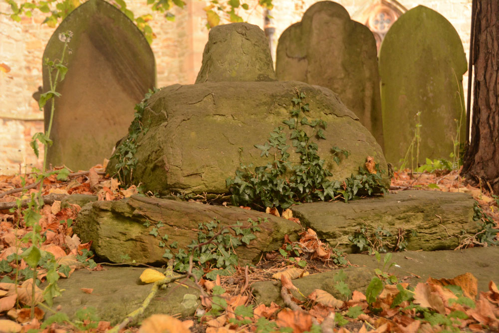 Click for the gallery page to add comments and vote (PID:172685) St Peter's Church (Bishopton)