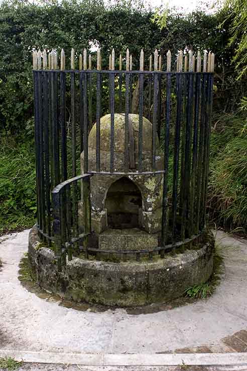 Click for the gallery page to add comments and vote (PID:23793) St John's Well (Harpham)