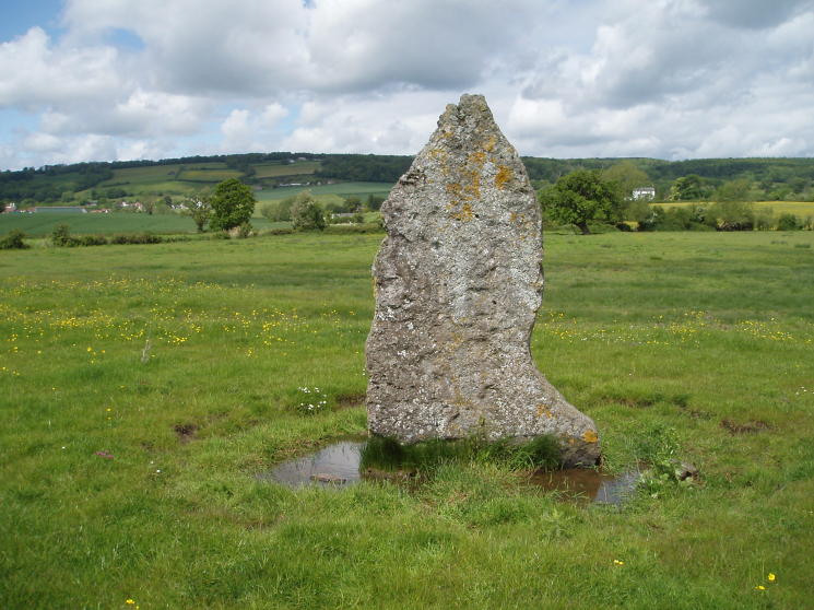 Click for the gallery page to add comments and vote (PID:14171) Broad Stone (Gloucestershire)