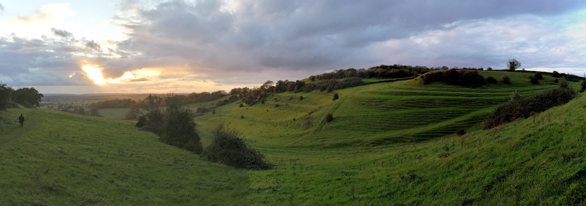 Dyrham Camp, Gloucestershire | Megalithic Portal