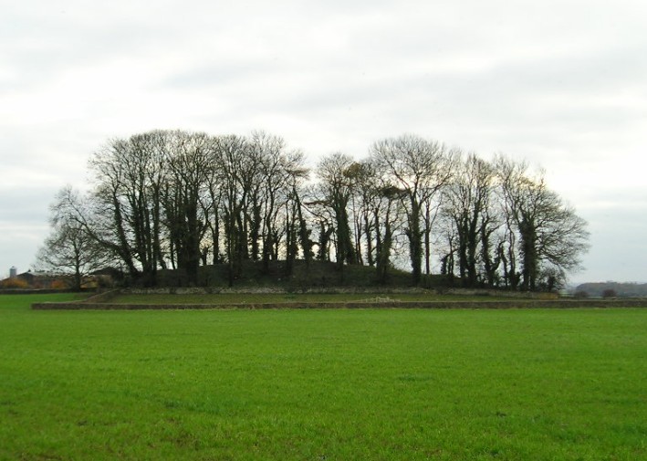 Click for the gallery page to add comments and vote (PID:10572) Leighterton Long Barrow