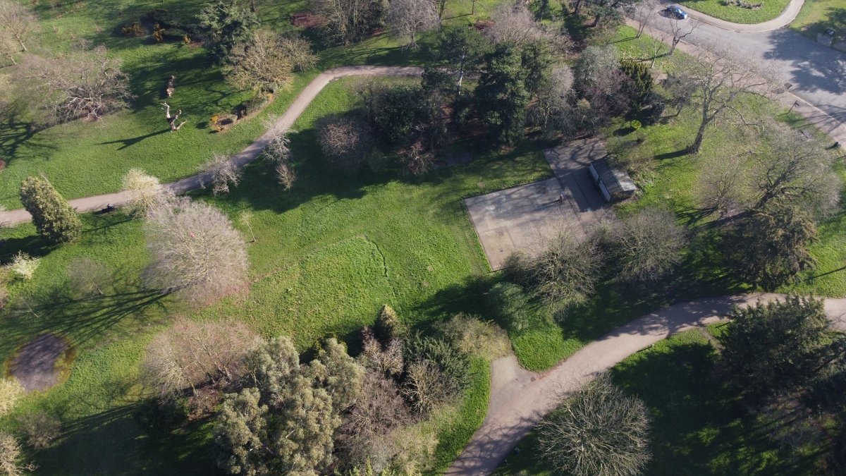 Click for full size image of Finsbury Park earthworks (PID:274671) Finsbury Park earthworks