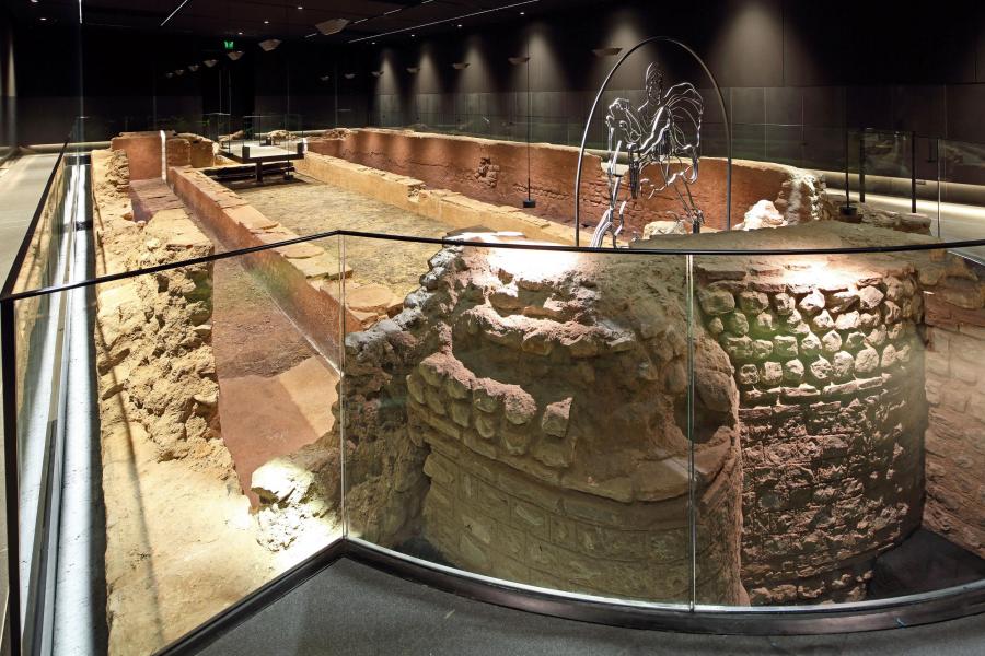 Click for the gallery page to add comments and vote (PID:173422) Mithras Temple (London)