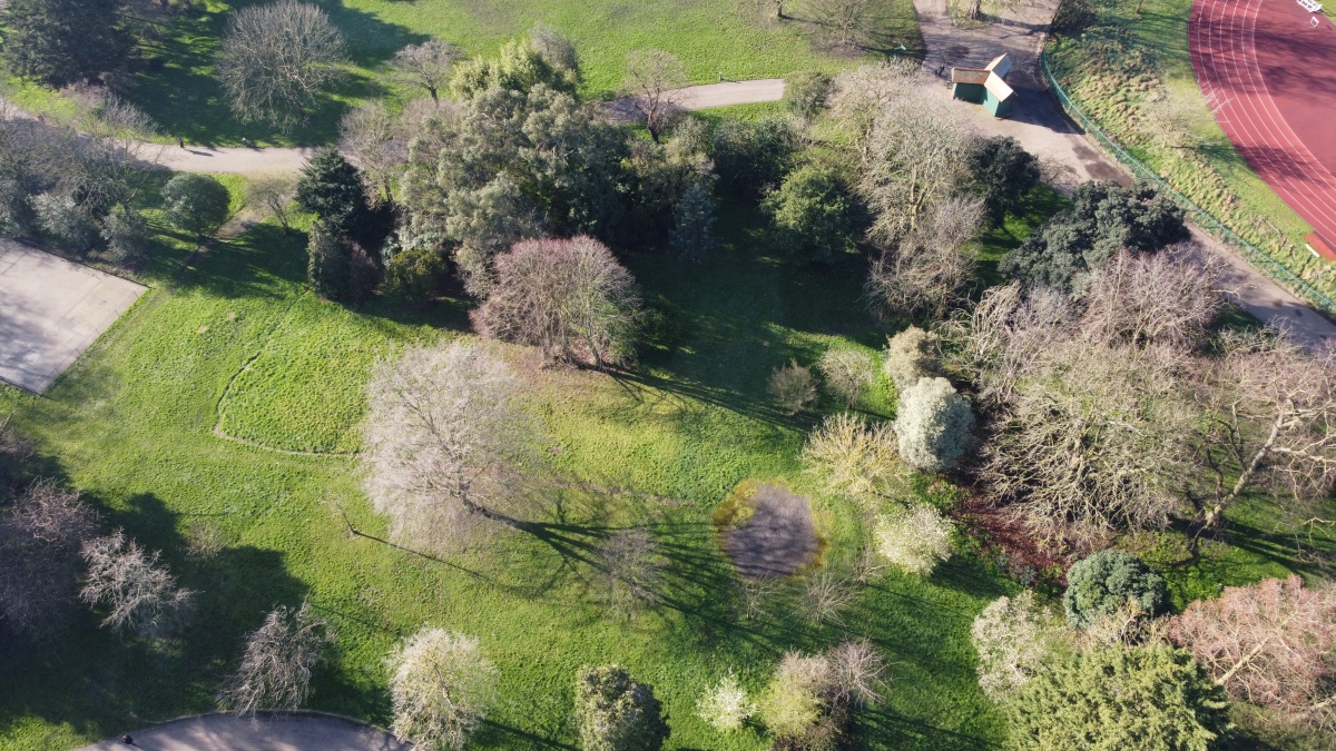 Click for full size image of Finsbury Park earthworks (PID:274670) Finsbury Park earthworks